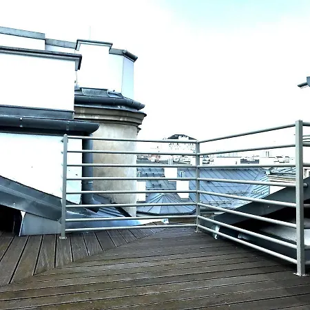 Most Central Loft Downtown Apartment *